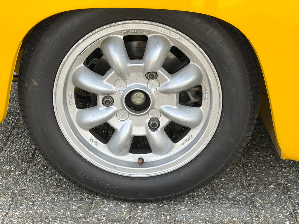 RENAULT R8