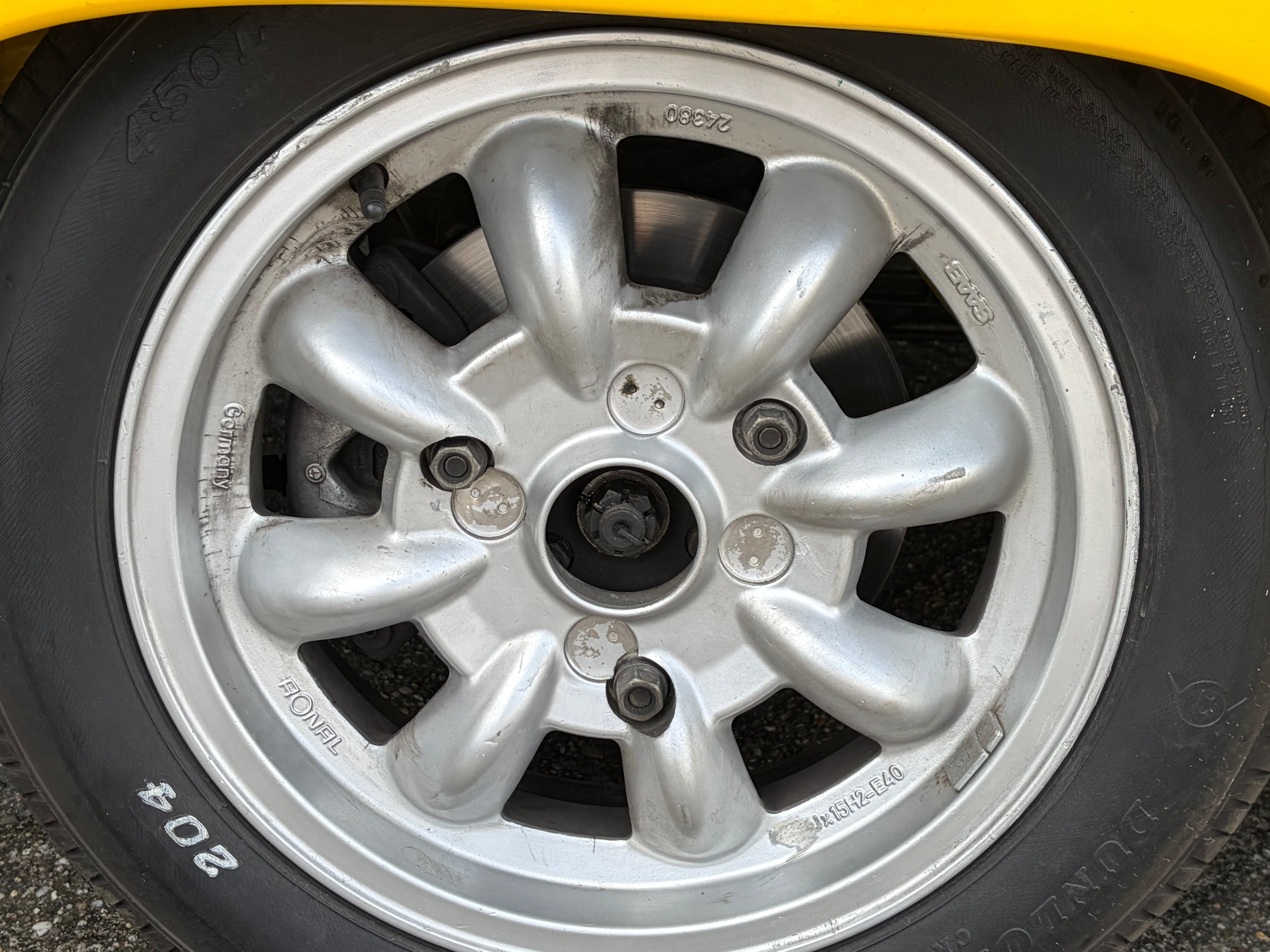 RENAULT R8