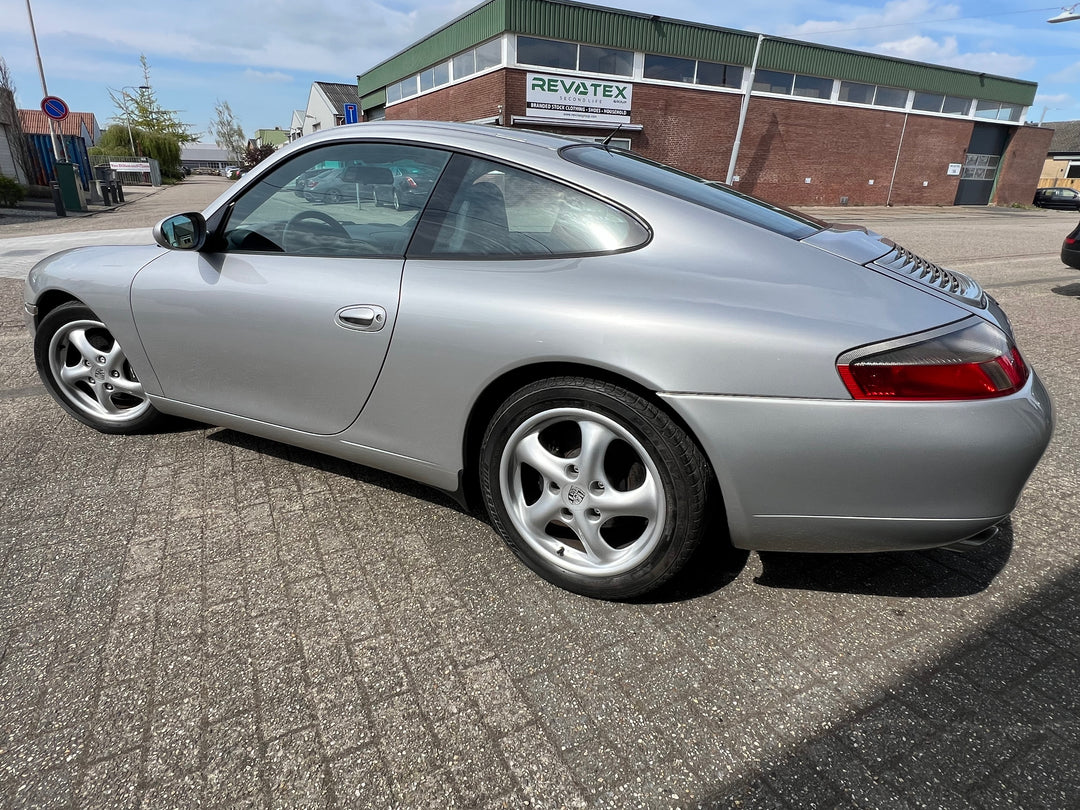 PORSCHE 996 CARRERA