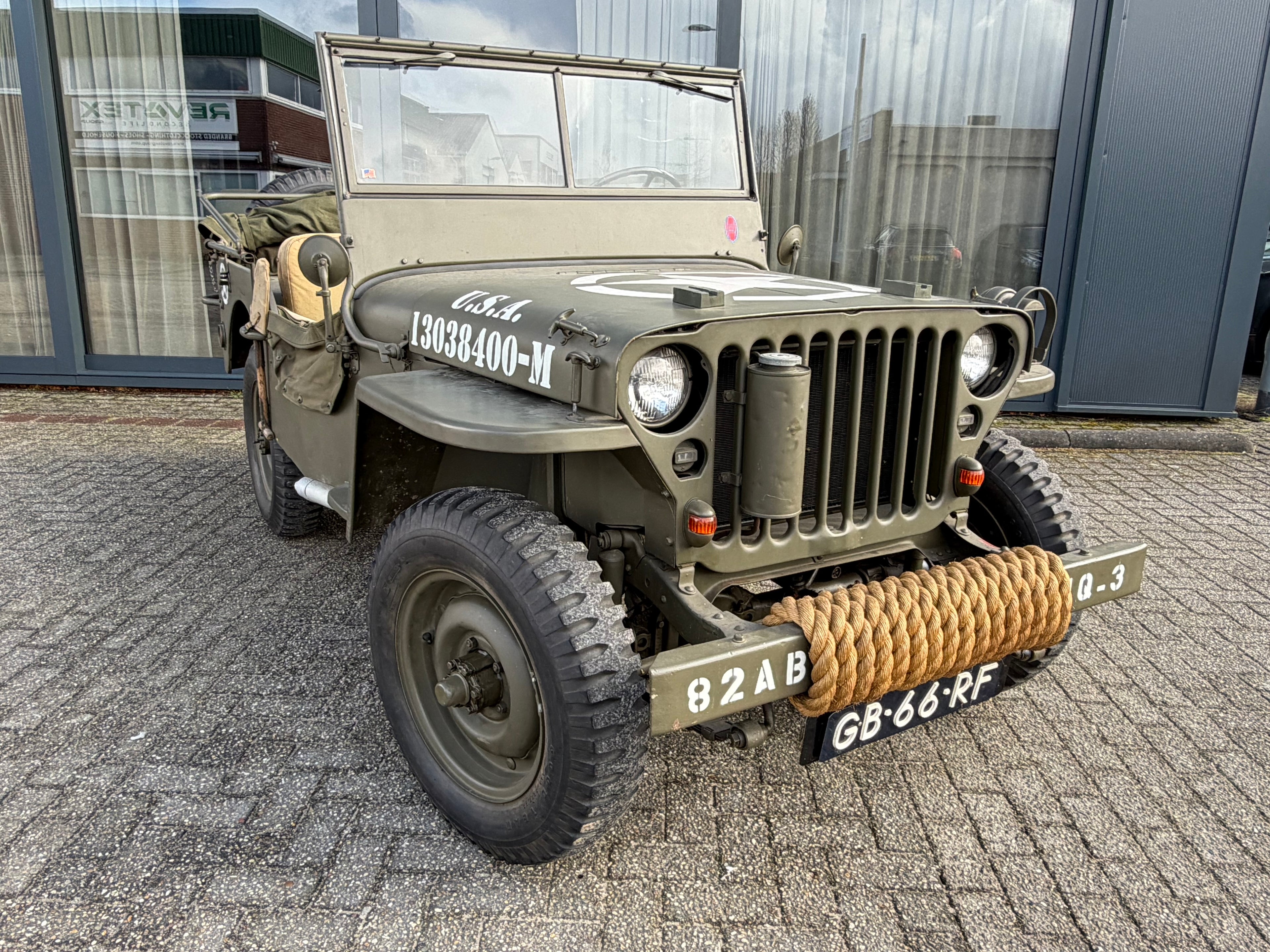 WILLYS OVERLAND 1942