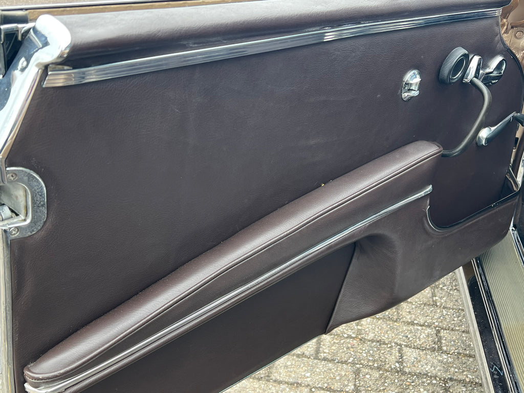 VERKOCHT MERCEDES 220SE