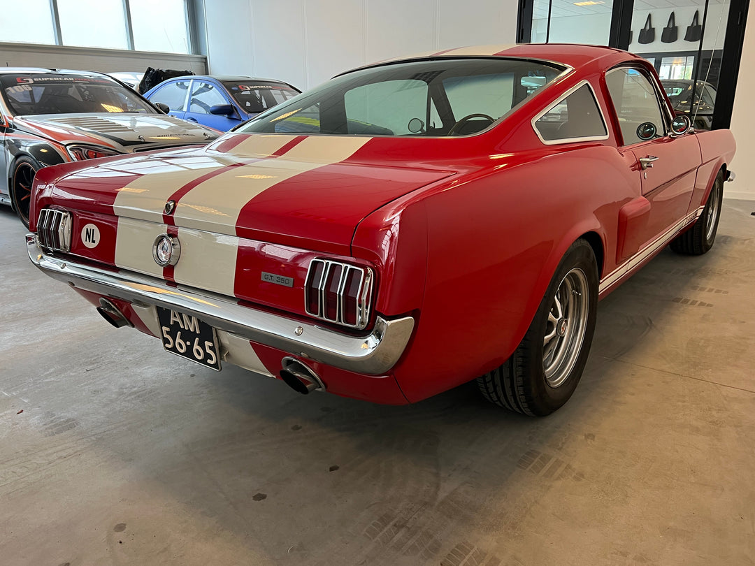 FORD Mustang GT350 cobra