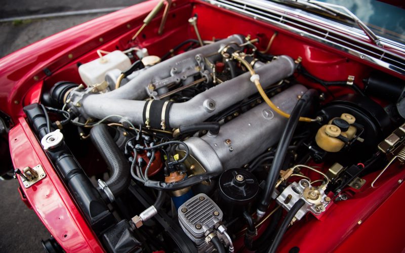 MERCEDES 6.3 AMG Rote Sau