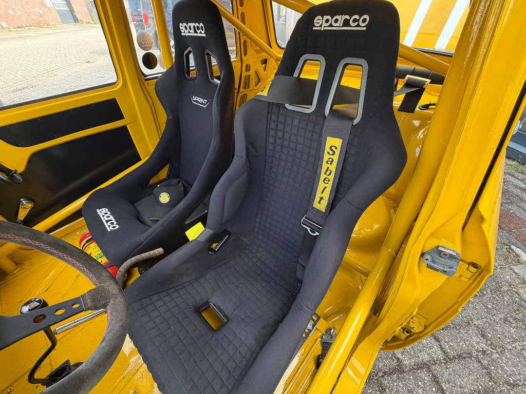 RENAULT R8