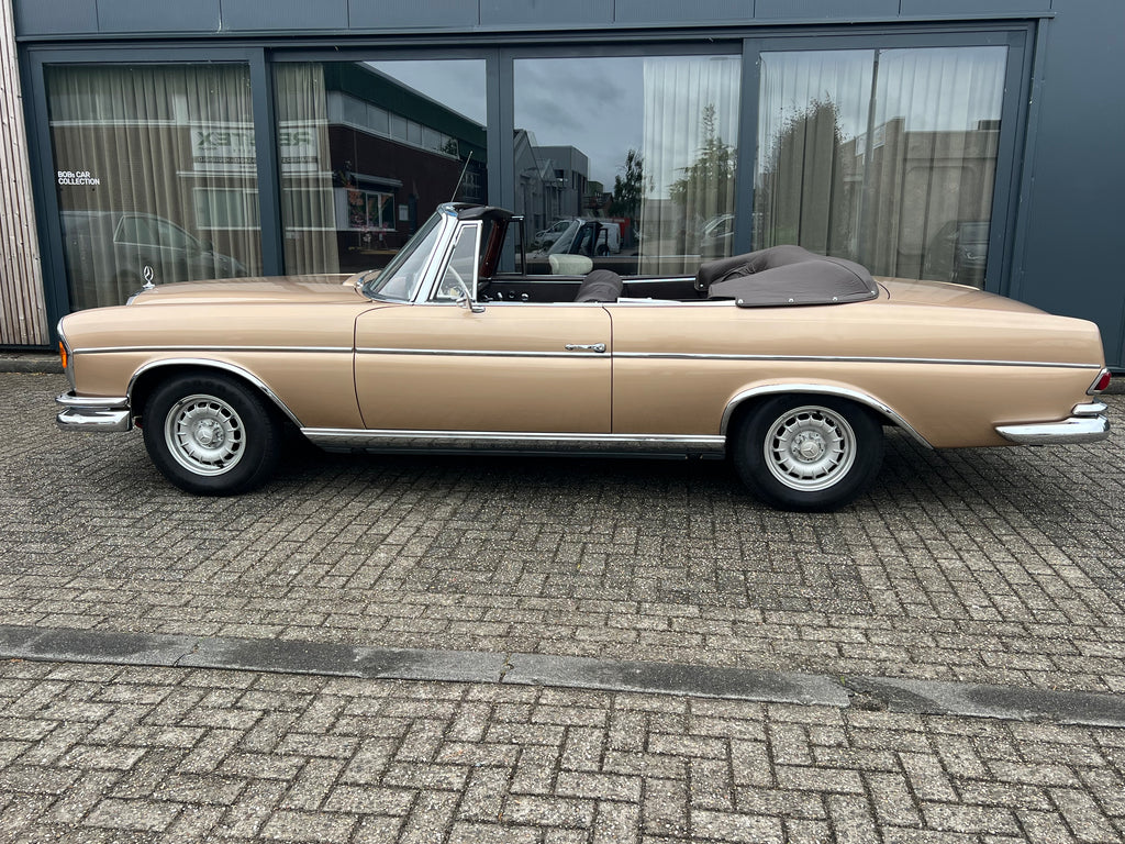 VERKOCHT MERCEDES 220SE