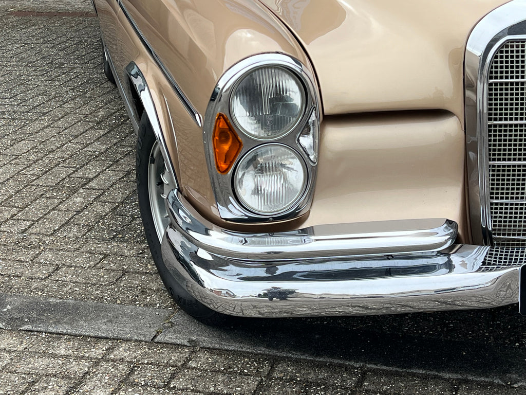 VERKOCHT MERCEDES 220SE