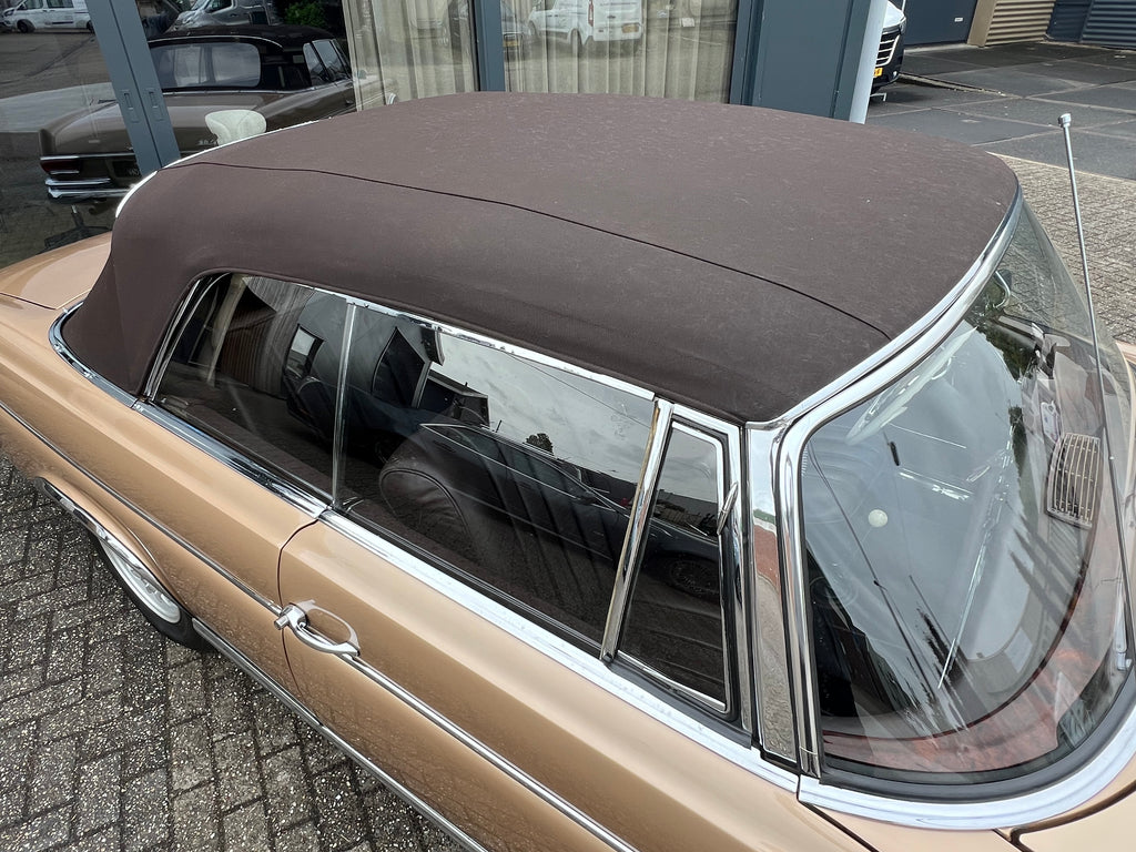 VERKOCHT MERCEDES 220SE